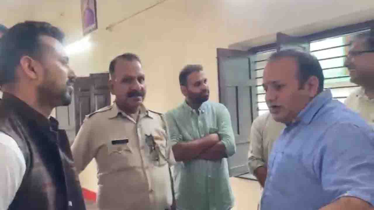Nadaun Medical Camp Row: नादौन में डॉ. जनक राज के मेडिकल कैंप पर बवाल -स्वास्थ्य विभाग और पुलिस पहुंची मौके पर, राजनीतिक घमासान तेज