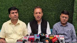 Himachal News: ट्रांसफर बैन हटाने की मांग तेज, HGTU अध्यक्ष वीरेंद्र चौहान बोले- 'कर्मचारियों को मिले 5% डीए और एरियर'
