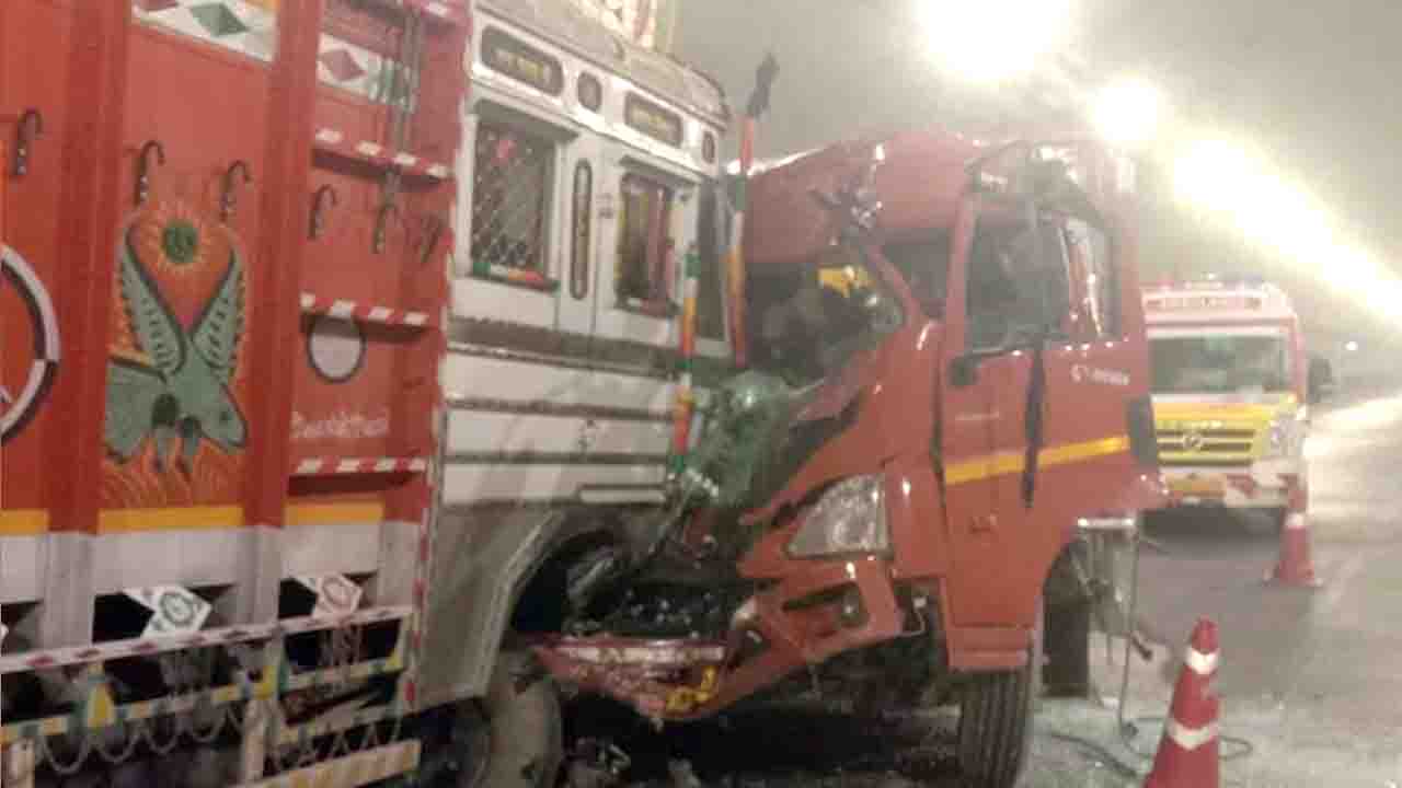 HOME 14 Mandi Road Accident: हनोगी टनल के अंदर दो ट्रकों के बीच आमने-सामने की जोरदार भिड़ंत, 4 लोगों की मौत, 7 घायल