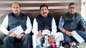 Himachal News: 'चरित्र हनन की राजनीति नहीं करते', पालमपुर में सुधीर-सुक्खू विवाद पर बोले डिप्टी सीएम; 10 ई-बसों को भी दिखाई हरी झंडी