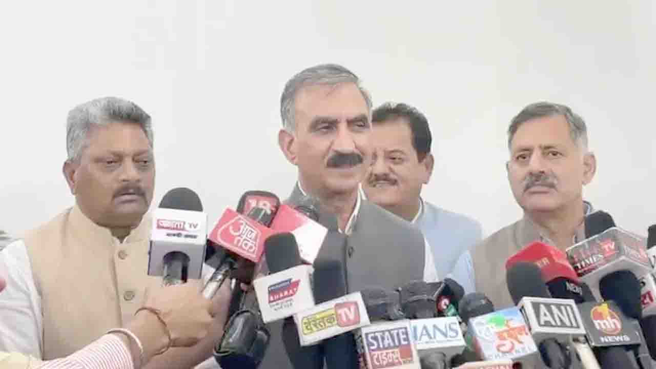 Himachal News: भाजपा के अटैची प्रदर्शन पर CM सुक्खू का पलटवार, 'खरीदे थे 9 विधायक, इसीलिए खाली हैं अटैचियां' 