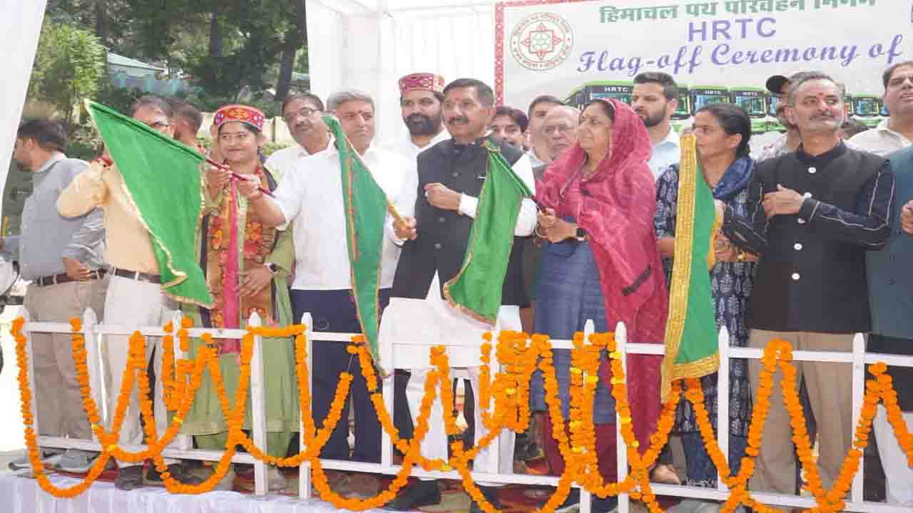 Chamba News: मुकेश अग्निहोत्री बोले - HRTC के बेड़े में शामिल होंगी 1,000 इलेक्ट्रिक और 200 डीजल बसें, चालकों व परिचालकों की होंगी नई भर्तियां