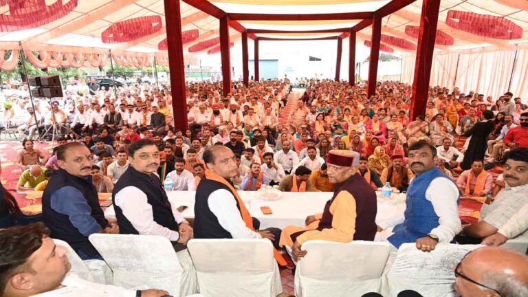 Himachal Pradesh Politics: जयराम का सुक्खू सरकार पर तंज, बोले- ‘मंत्रियों से ज्यादा कैबिनेट मित्र’, कांग्रेस के धड़े काट रहे दिल्ली के चक्कर..