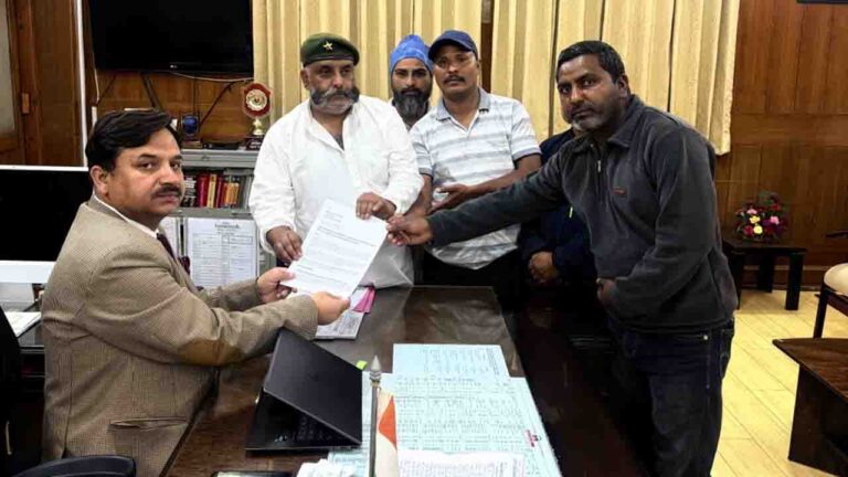 Shimla News: अनुसूचित जाति-जनजाति के अधिकारों को लेकर गदर फ्रंट का राष्ट्रपति को ज्ञापन, सफाई कर्मचारियों के मुद्दे पर भी सरकार को घेरा