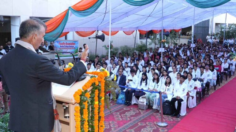 Hamirpur News: हिमाचल में MBBS इंटर्नशिप स्टाइपेंड बढ़ाने पर विचार करेगी सरकार, सीएम सुक्खू ने हमीरपुर मेडिकल कॉलेज में दिए संकेत