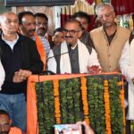 Shimla Lawyers Protest: शिमला में वकीलों का चक्का जाम, सड़कों पर भारी बवाल 1 Shimla News: CM सुक्खू ने शिमला में शुरू की वाल्मीकि आवास योजना, घर निर्माण के लिए 3 लाख देगी हिमाचल सरकार