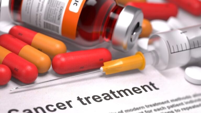 Cancer Medicine Price Cut: देश में 397 दवाएं 93% तक सस्ती, 40,421 की दवा अब 2,730 में