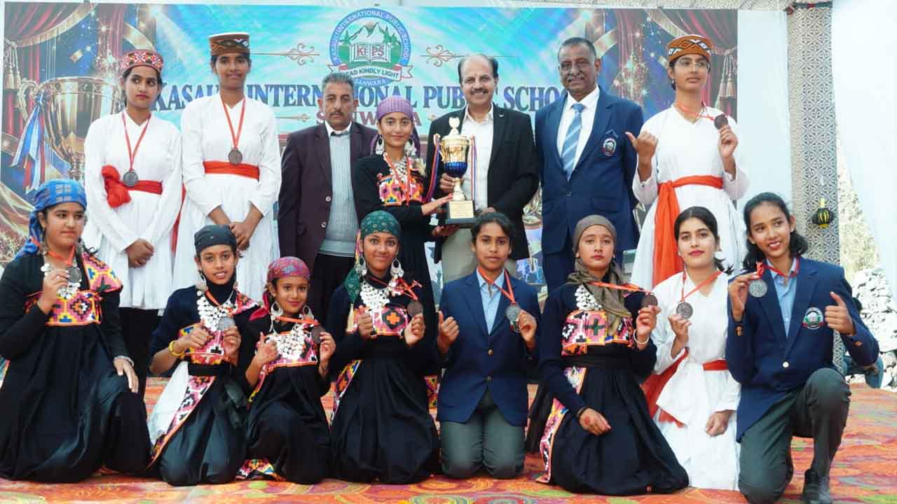 KIPS Sanwara Annual Day 2026: KIPS सनवारा के वार्षिक समारोह में सनातन और पौराणिक कथाओं पर आधारित प्रस्तुतियों ने मोहा सबका मन 5 KIPS Sanwara Annual Day 2026: KIPS सनावर के वार्षिक समारोह में सनातन और पौराणिक कथाओं पर आधारित प्रस्तुतियों ने मोहा सबका मन